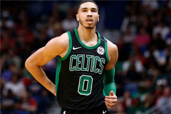 坐20分钟飞机！邮报：伯恩茅斯距离热刺主场仅113英里 仍坐飞机去