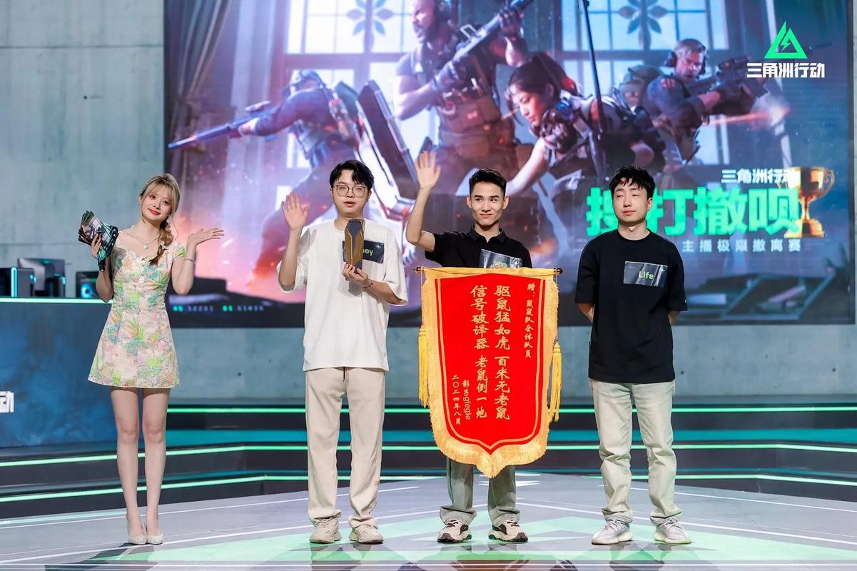 希勒：任何前锋来利物浦都得考虑下，因为他要给埃基蒂克替补